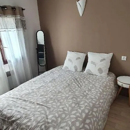 Hébergement de vacances Maisonnette Bord De *